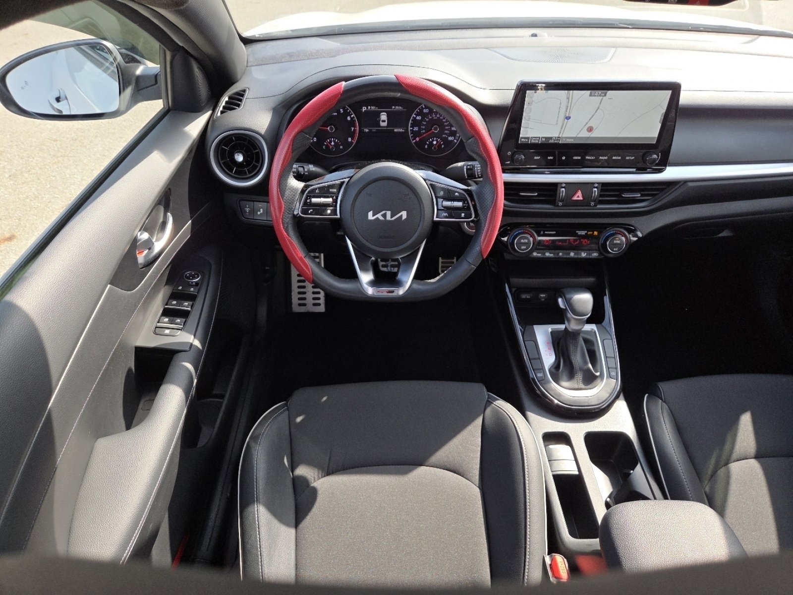 Used 2024 Kia Forte GT-Line image 25