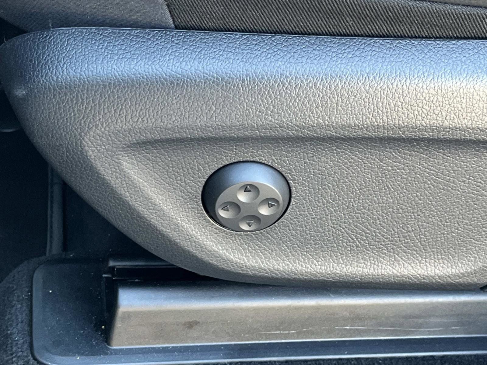 Used 2025 Mercedes-Benz GLE 350 4MATIC image 22