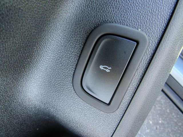 New 2026 GMC Acadia Elevation image 11