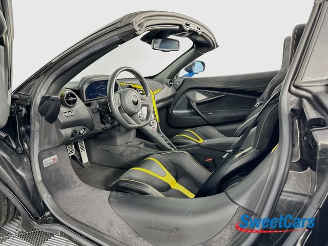 Used 2022 McLaren 720S Spider RWD image 17