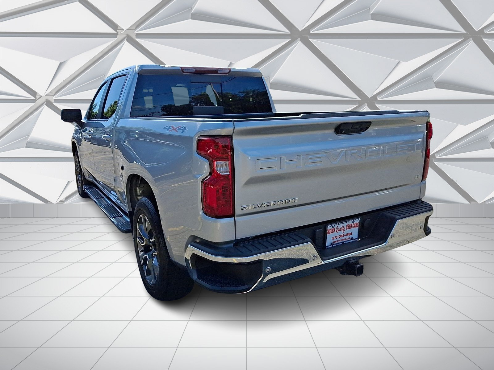 Used 2022 Chevrolet Silverado 1500 LT w/ Safety Package AWD/4WD image 8