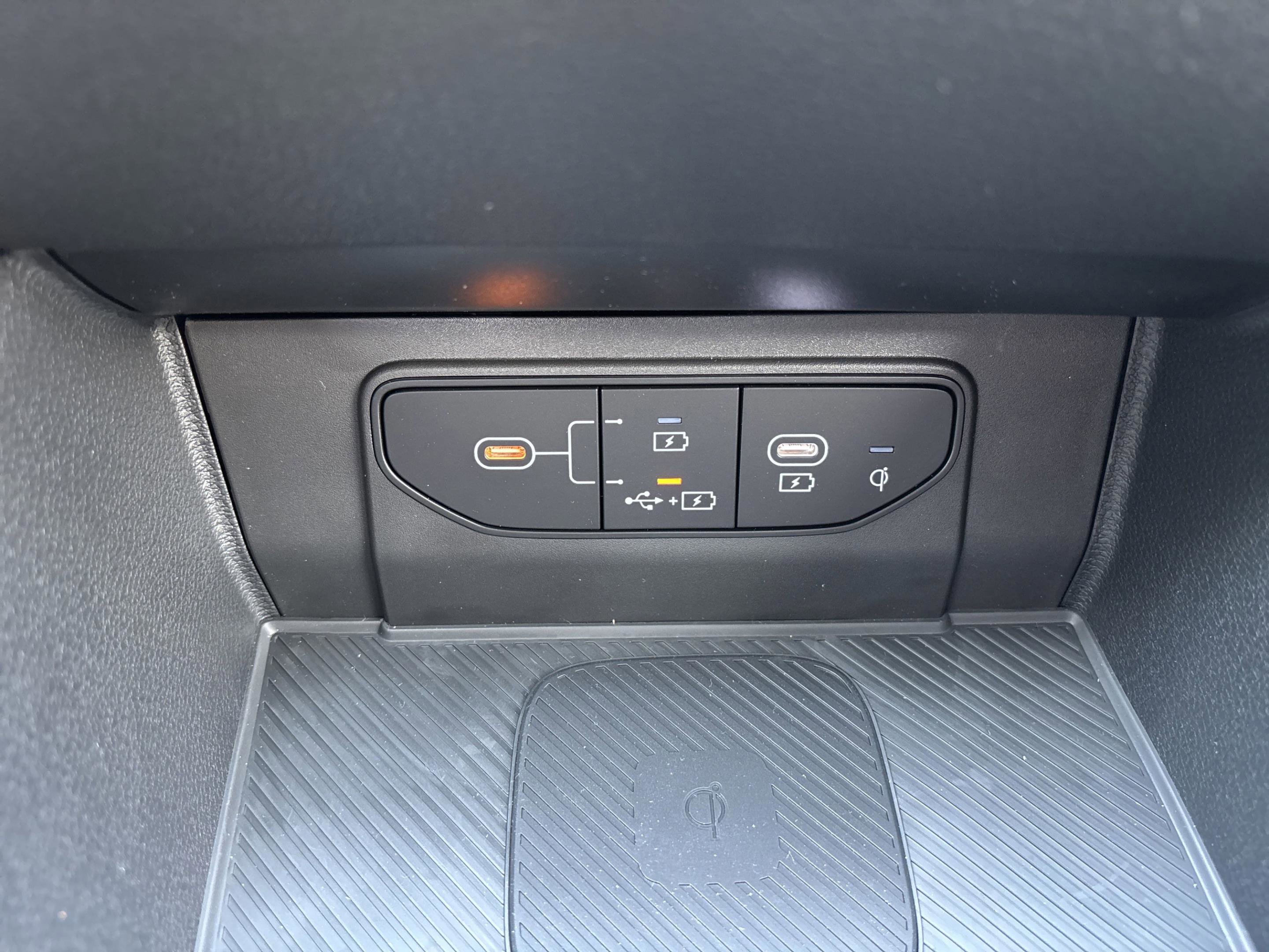 New 2026 Kia Sportage SX image 23