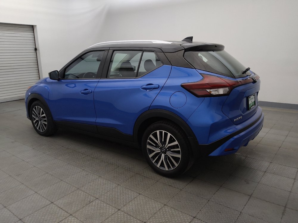 Used 2023 Nissan Kicks SV FWD image 3
