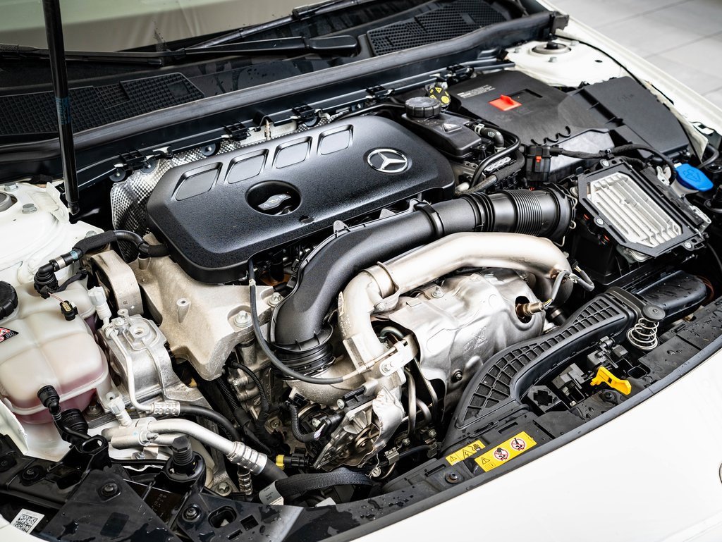 Certified 2025 Mercedes-Benz CLA 250 4MATIC image 36