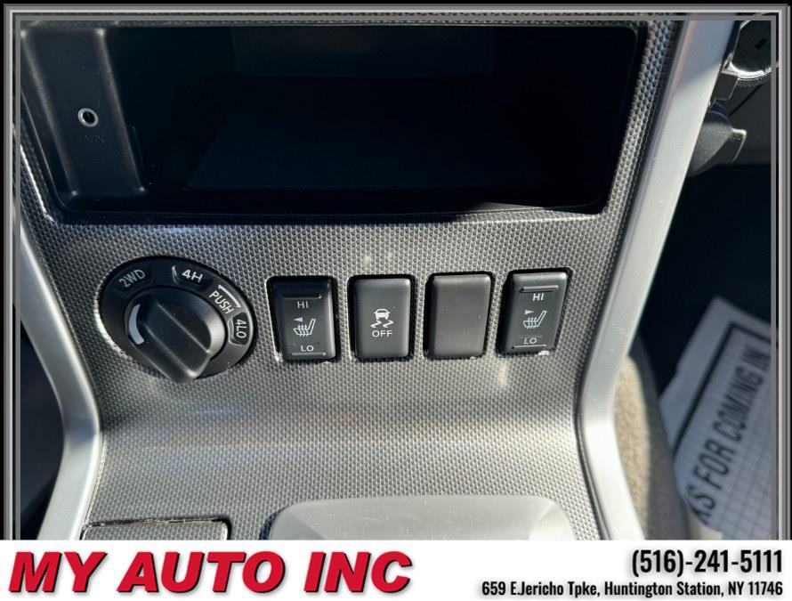 Used 2012 Nissan Pathfinder Silver image 18