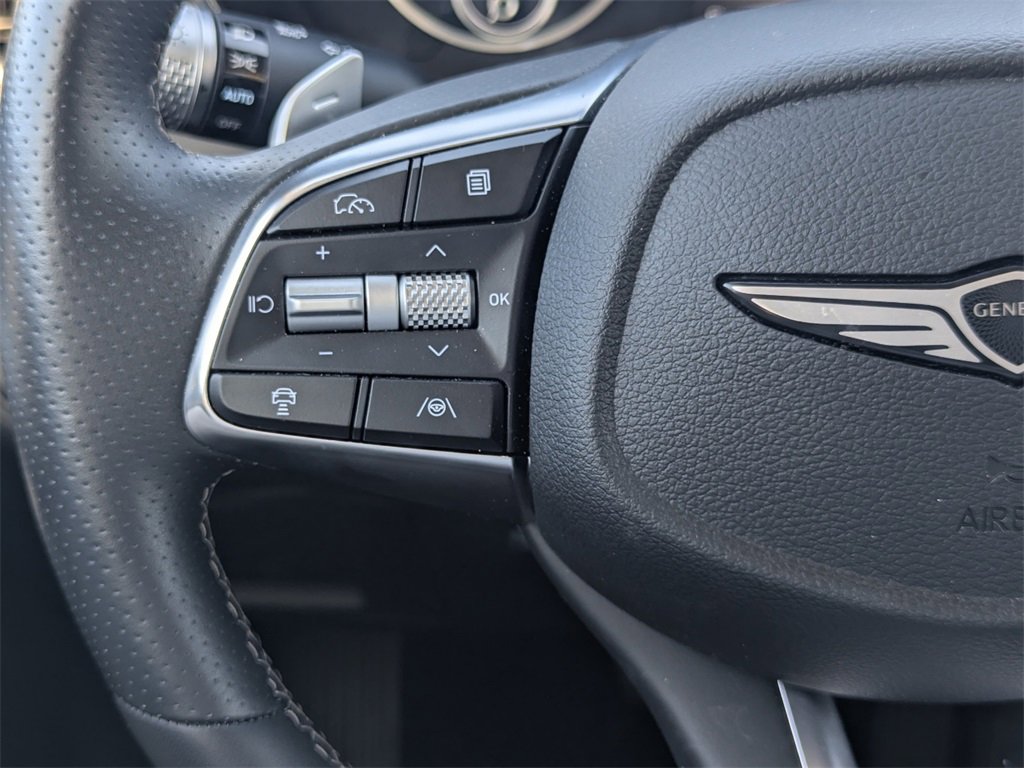 Used 2025 Genesis G70 2.5T image 21