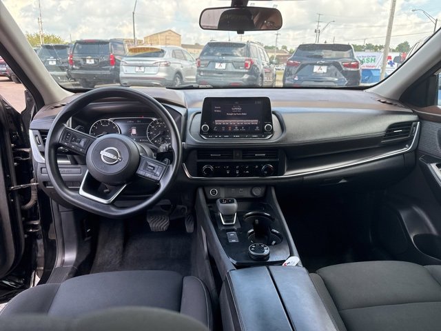 Used 2023 Nissan Rogue S image 14