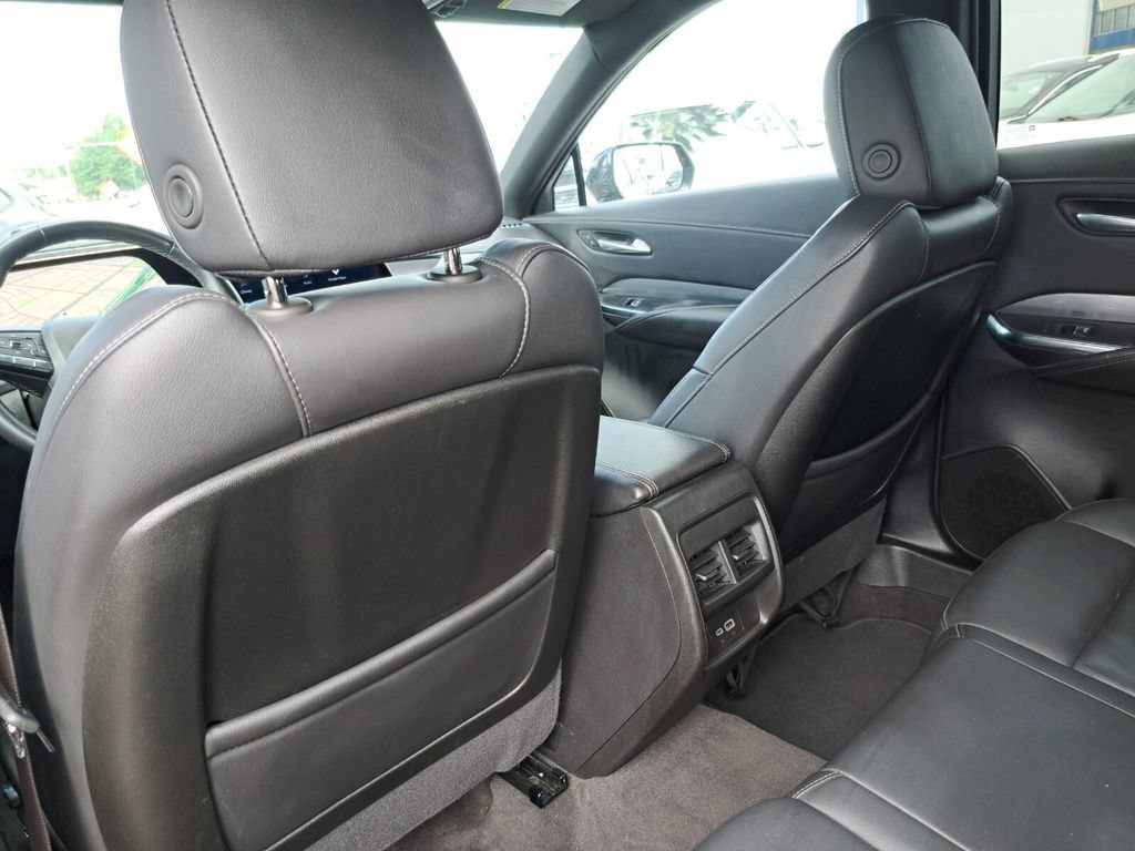 Used 2025 Cadillac XT4 Premium Luxury FWD image 22