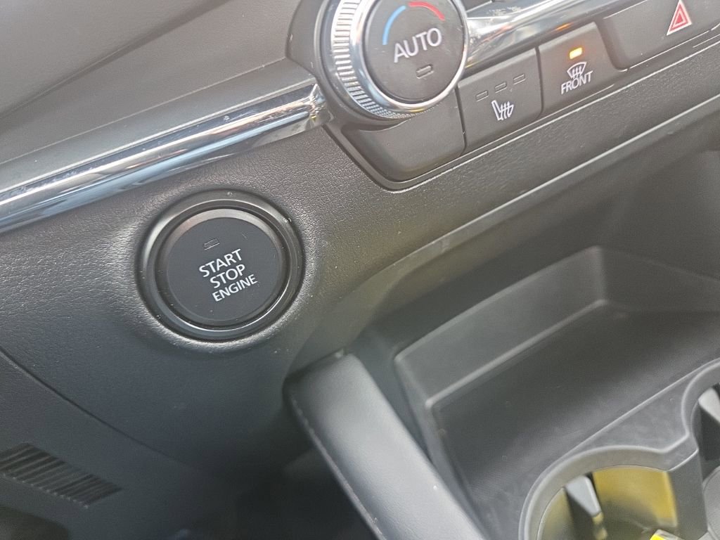 Used 2023 MAZDA MAZDA3 s image 29