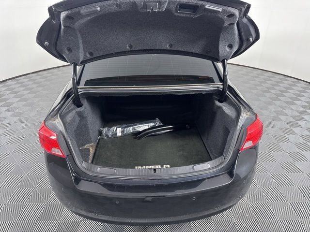 Used 2015 Chevrolet Impala LT w/ Convenience Package image 13