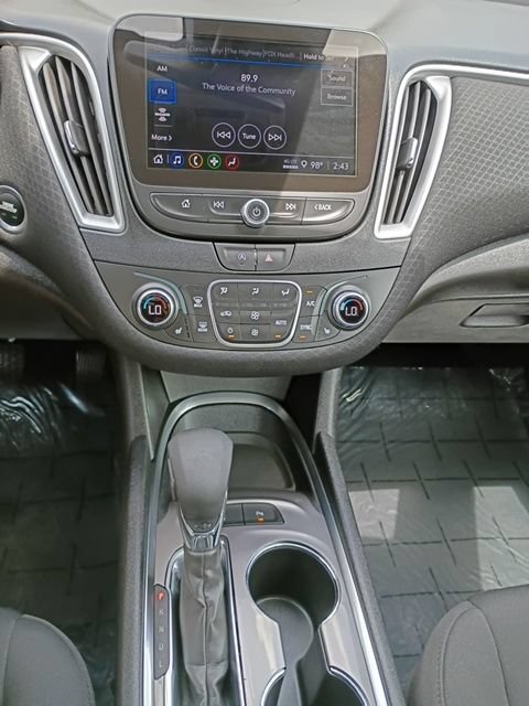 Used 2024 Chevrolet Malibu LT FWD image 17