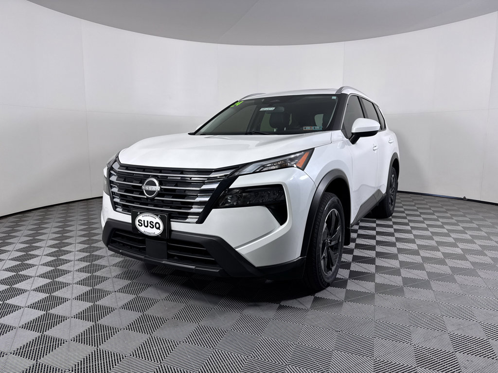 Used 2024 Nissan Rogue SV w/ SV Premium Package image 16