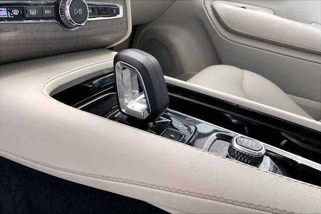 Used 2023 Volvo XC90 T8 Plus w/ Protection Package AWD/4WD image 17