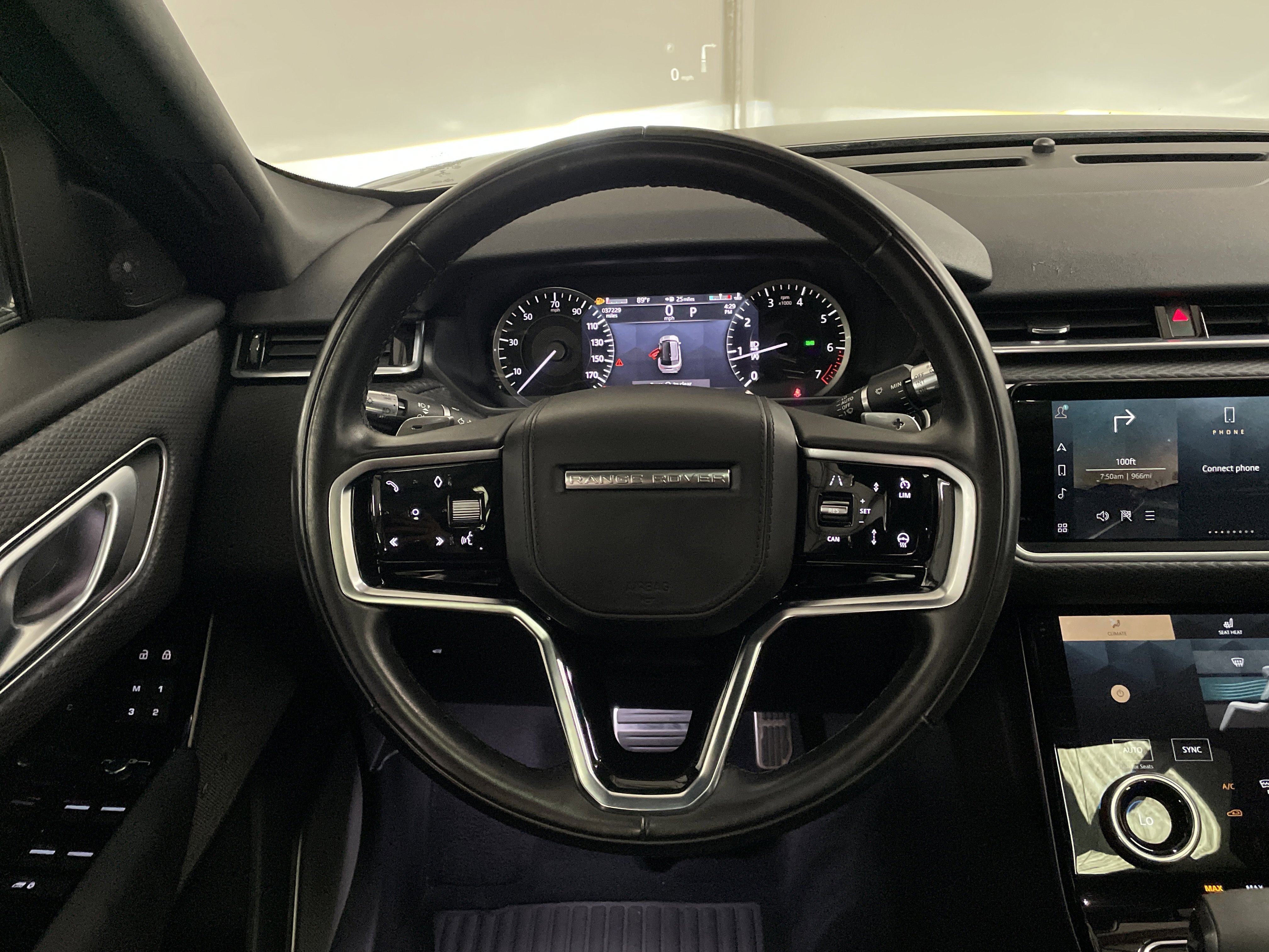 Used 2022 Land Rover Range Rover Velar R-Dynamic S image 10