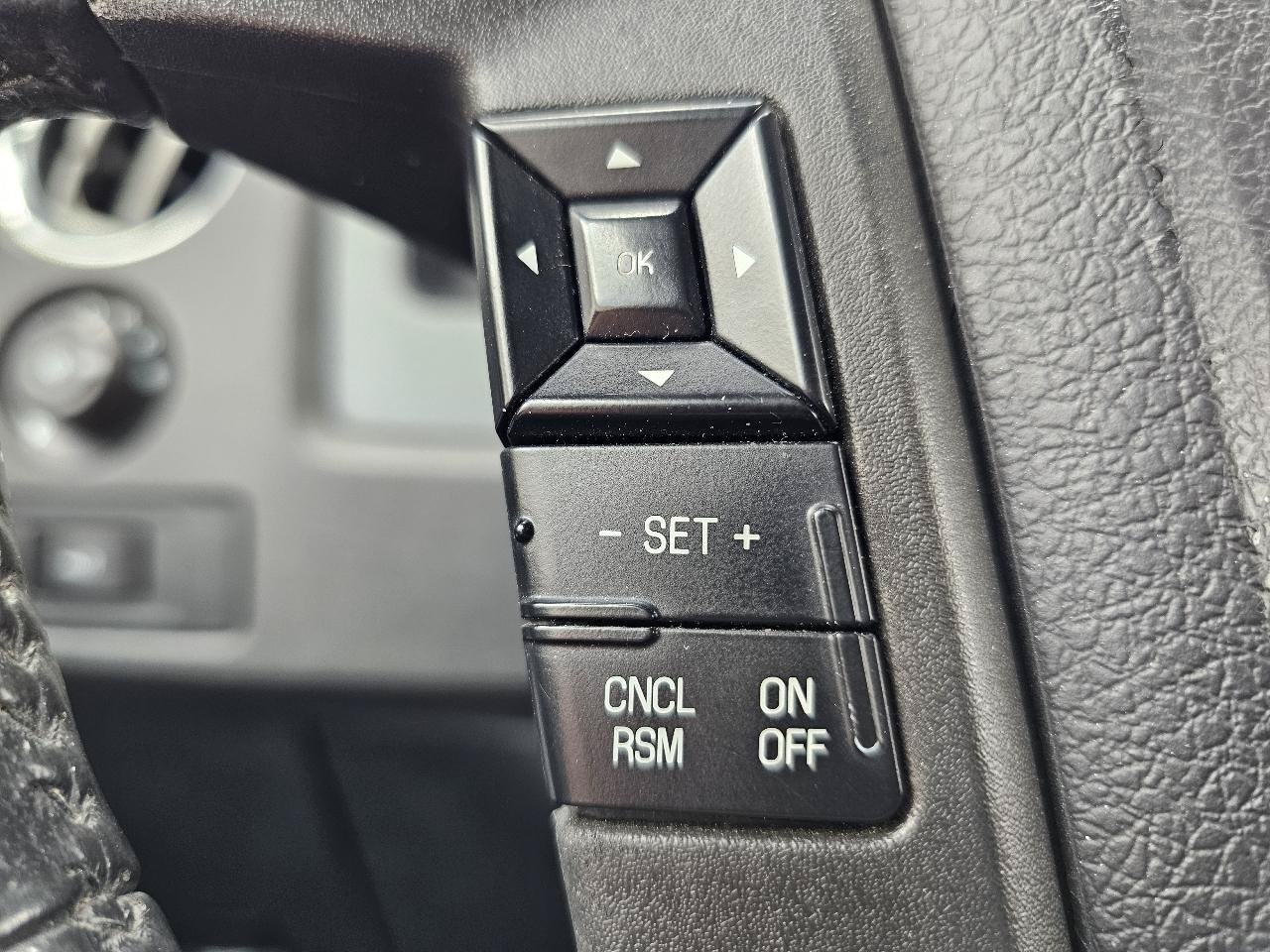 Used 2013 Ford F150 XLT w/ Luxury Equipment Group AWD/4WD image 9