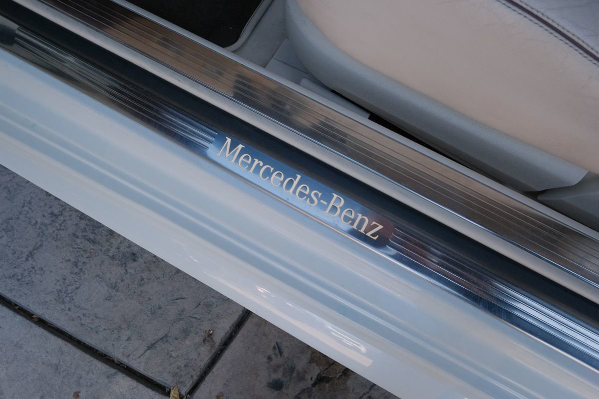 Used 2019 Mercedes-Benz S 560 Sedan image 40