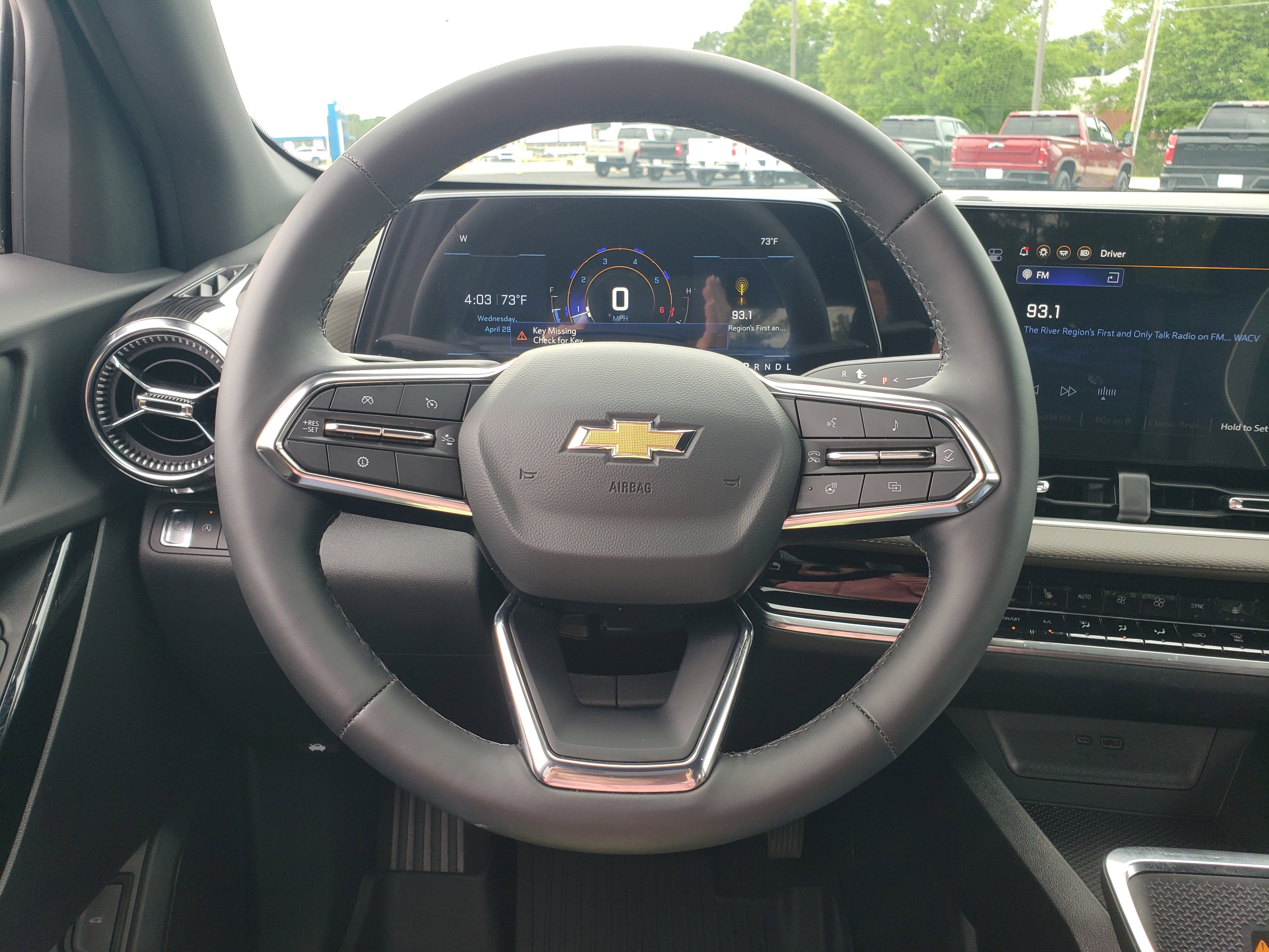 Used 2026 Chevrolet Equinox LT w/ Convenience Package II FWD image 17