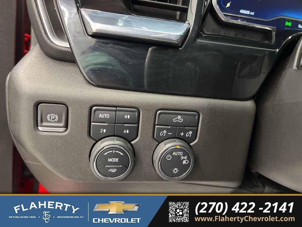 Used 2023 Chevrolet Silverado 1500 LT image 25