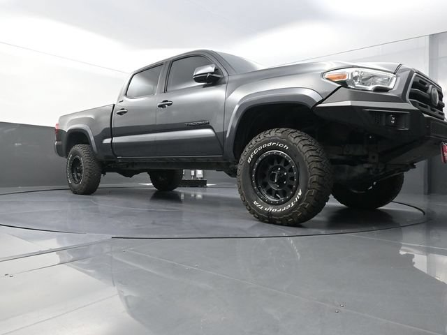 Used 2019 Toyota Tacoma SR5 AWD/4WD image 33