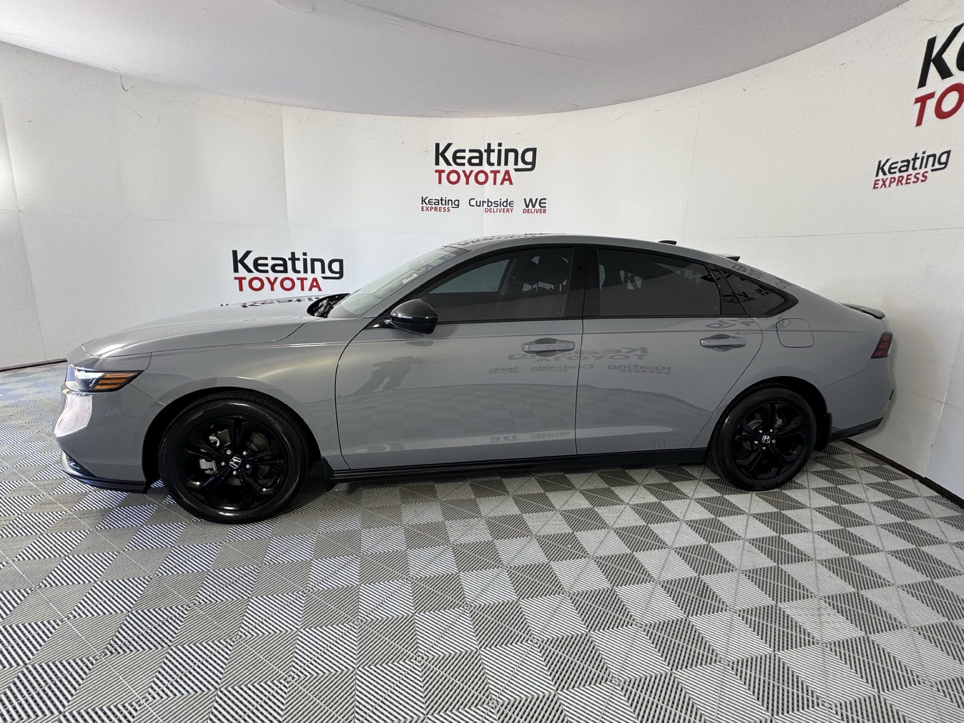 Used 2025 Honda Accord SE image 8