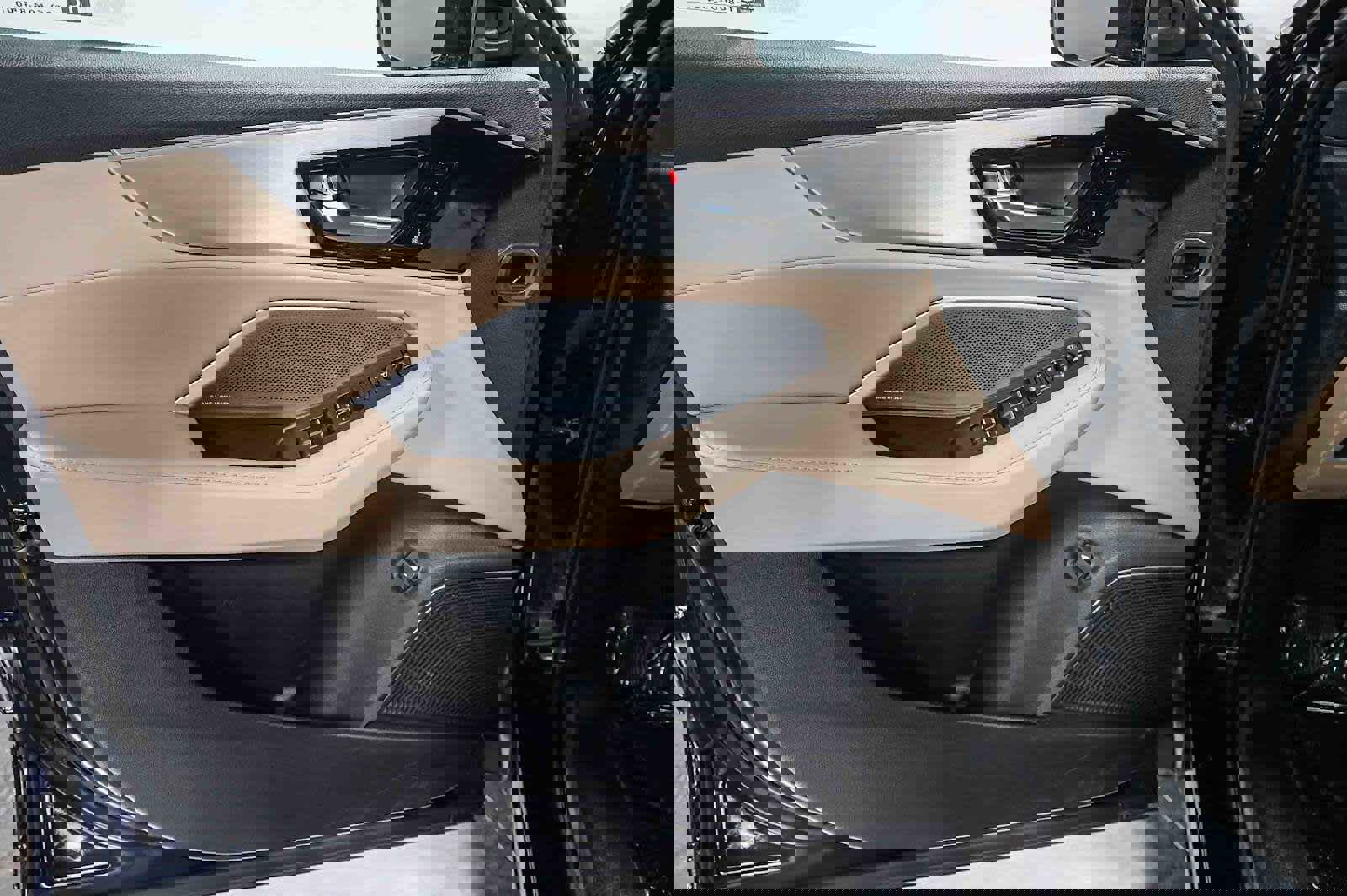 Used 2025 Acura MDX FWD w/ Technology Package image 25