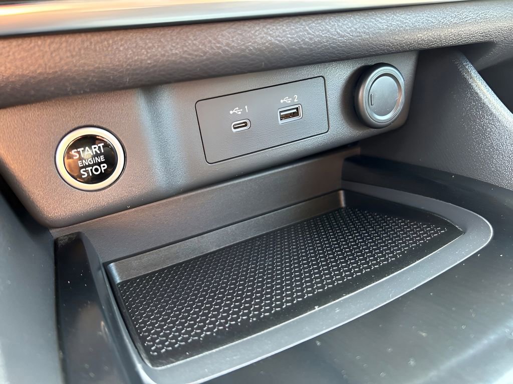 Used 2021 Nissan Rogue SV image 22