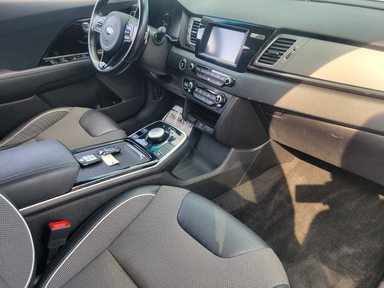 Used 2019 Kia Niro EX w/ Cold Weather Package 2.0 image 32