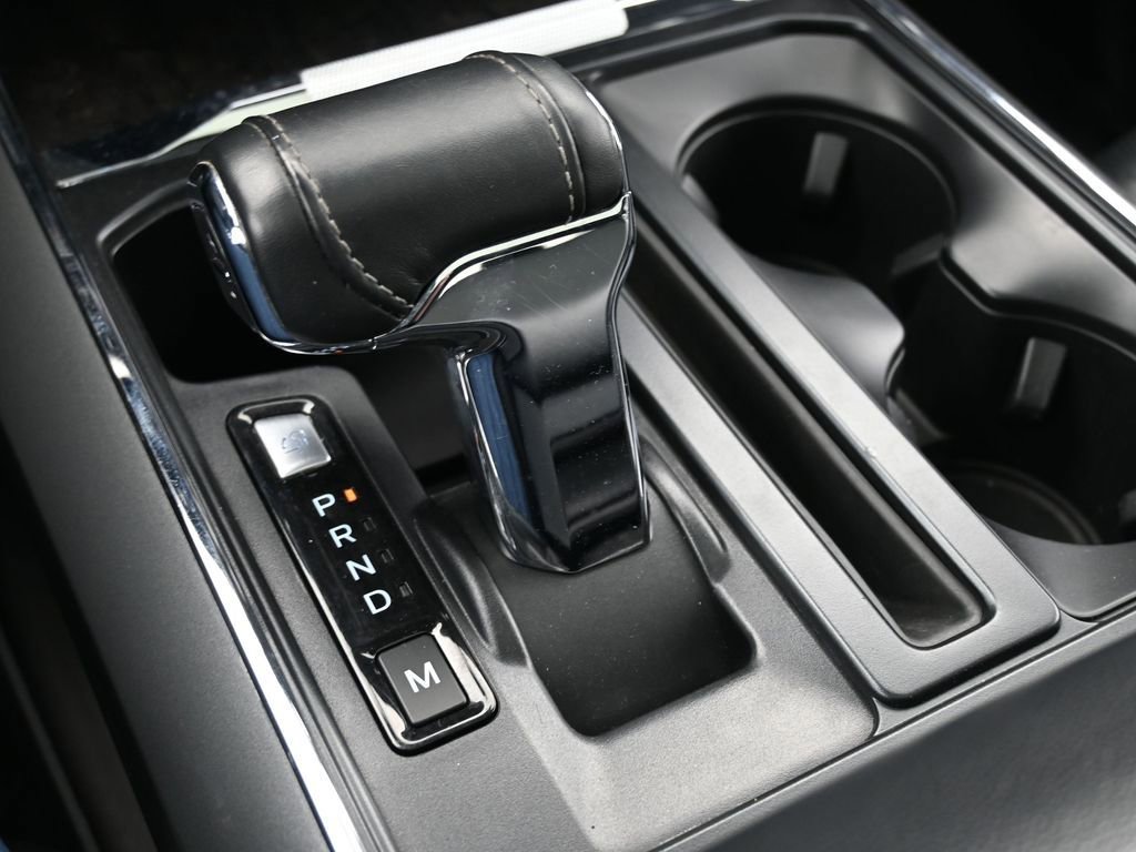 Used 2022 Ford F150 Lariat w/ Equipment Group 502A High image 42