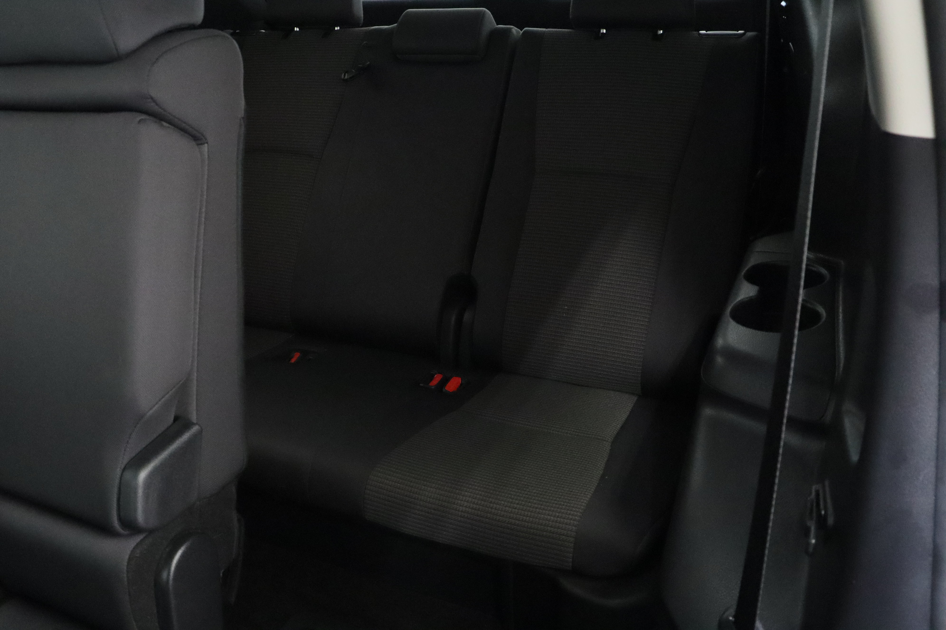 Certified 2025 Toyota Highlander LE FWD image 32