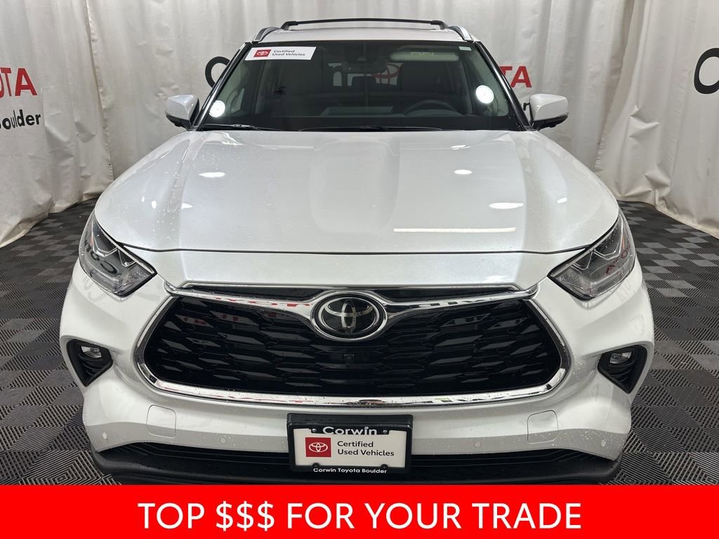 Used 2026 Toyota Highlander Limited image 3