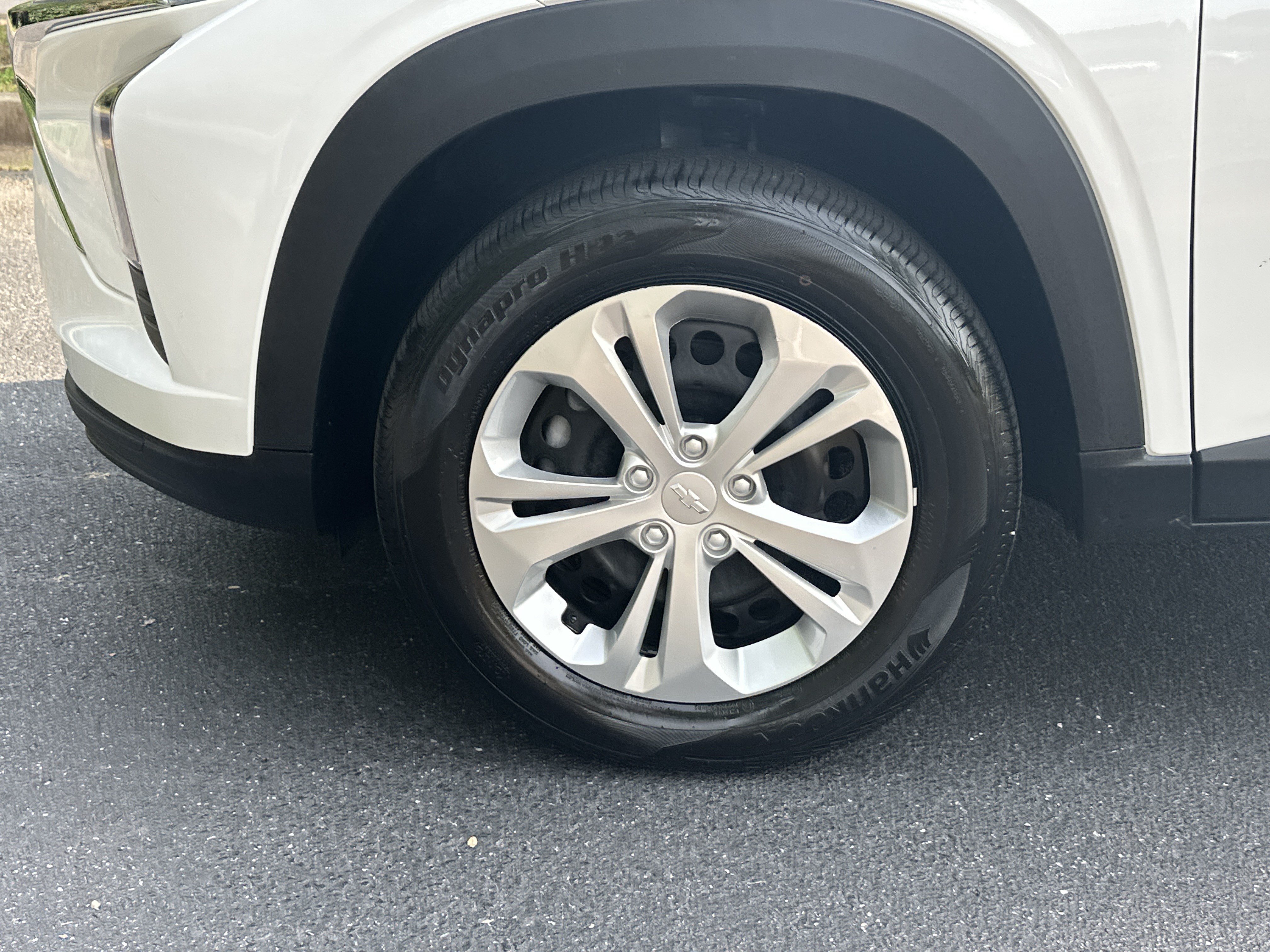 Certified 2026 Chevrolet Trax LS FWD image 14
