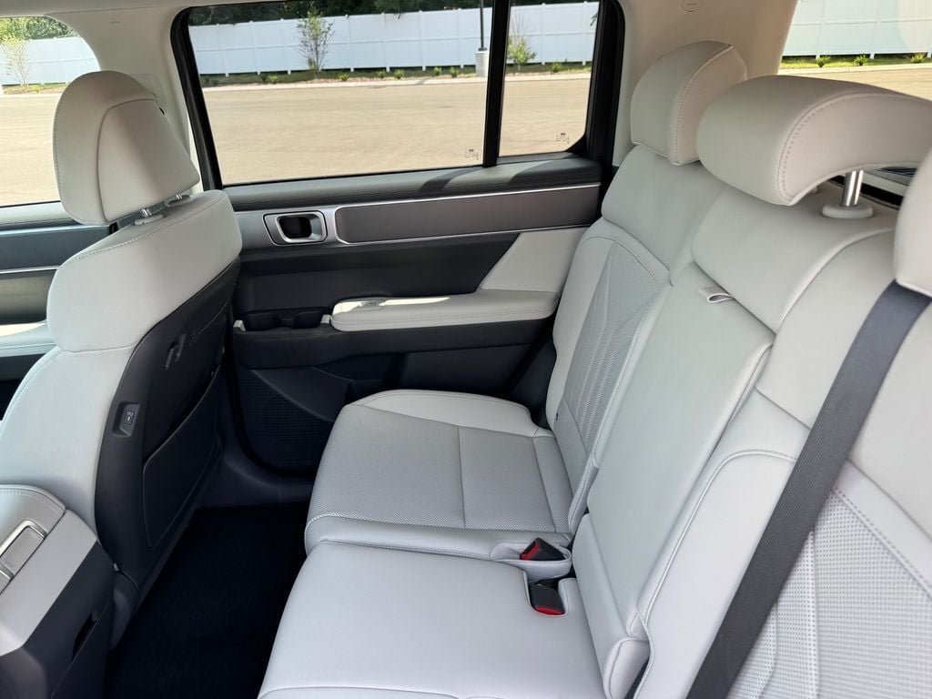 New 2026 Hyundai Santa Fe SEL FWD image 11