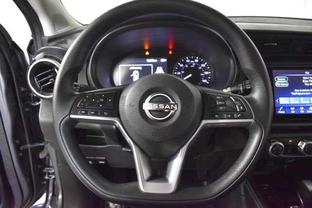 Used 2023 Nissan Kicks SV w/ Exterior Package FWD image 13