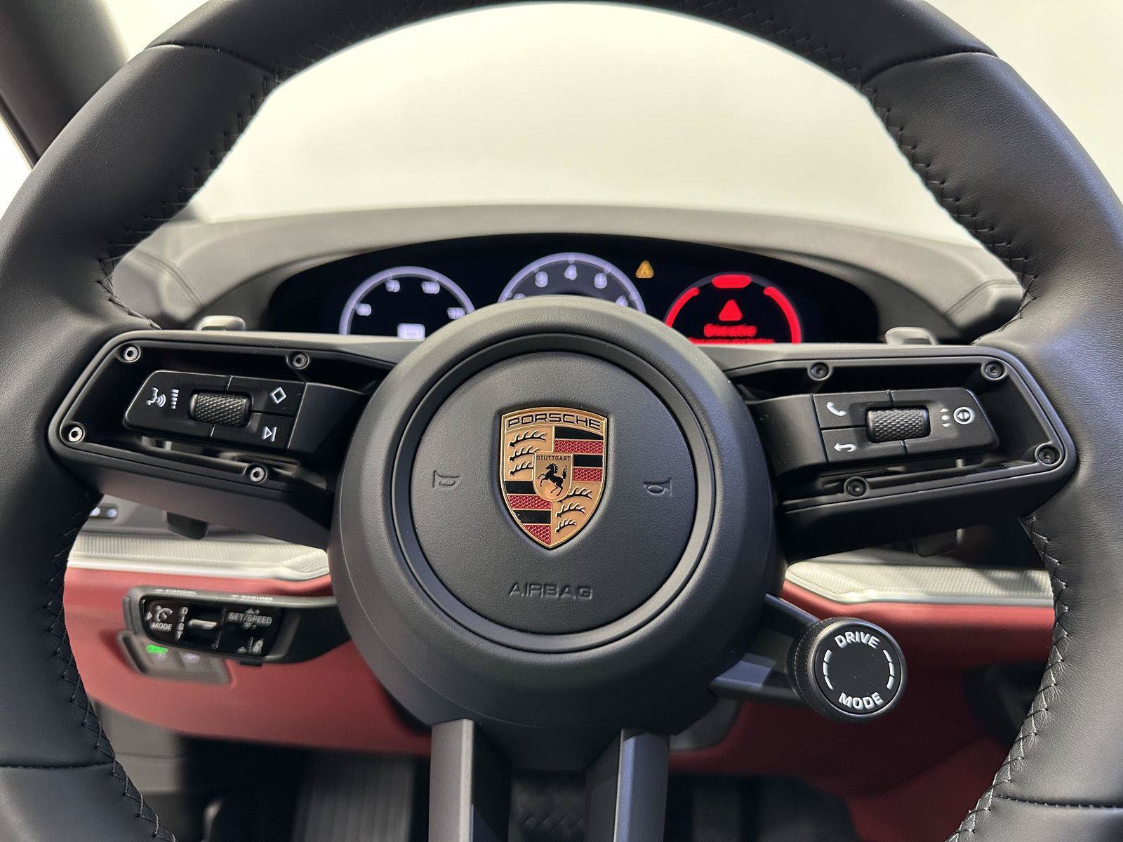 New 2026 Porsche Cayenne Coupe AWD/4WD image 24