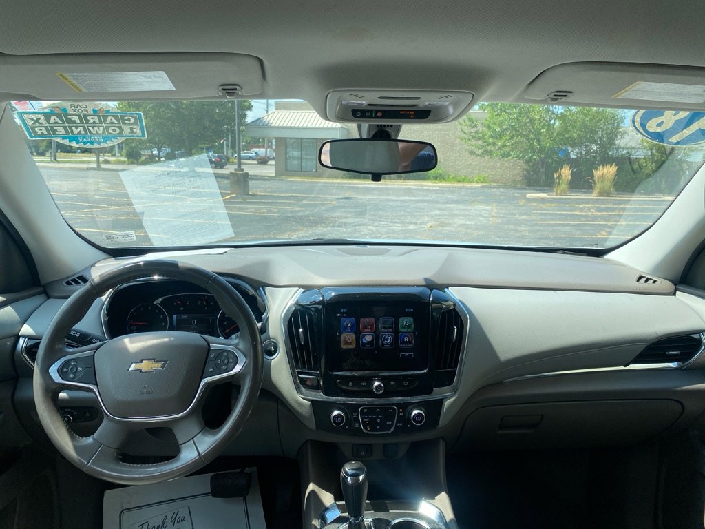 Used 2018 Chevrolet Traverse LT image 18