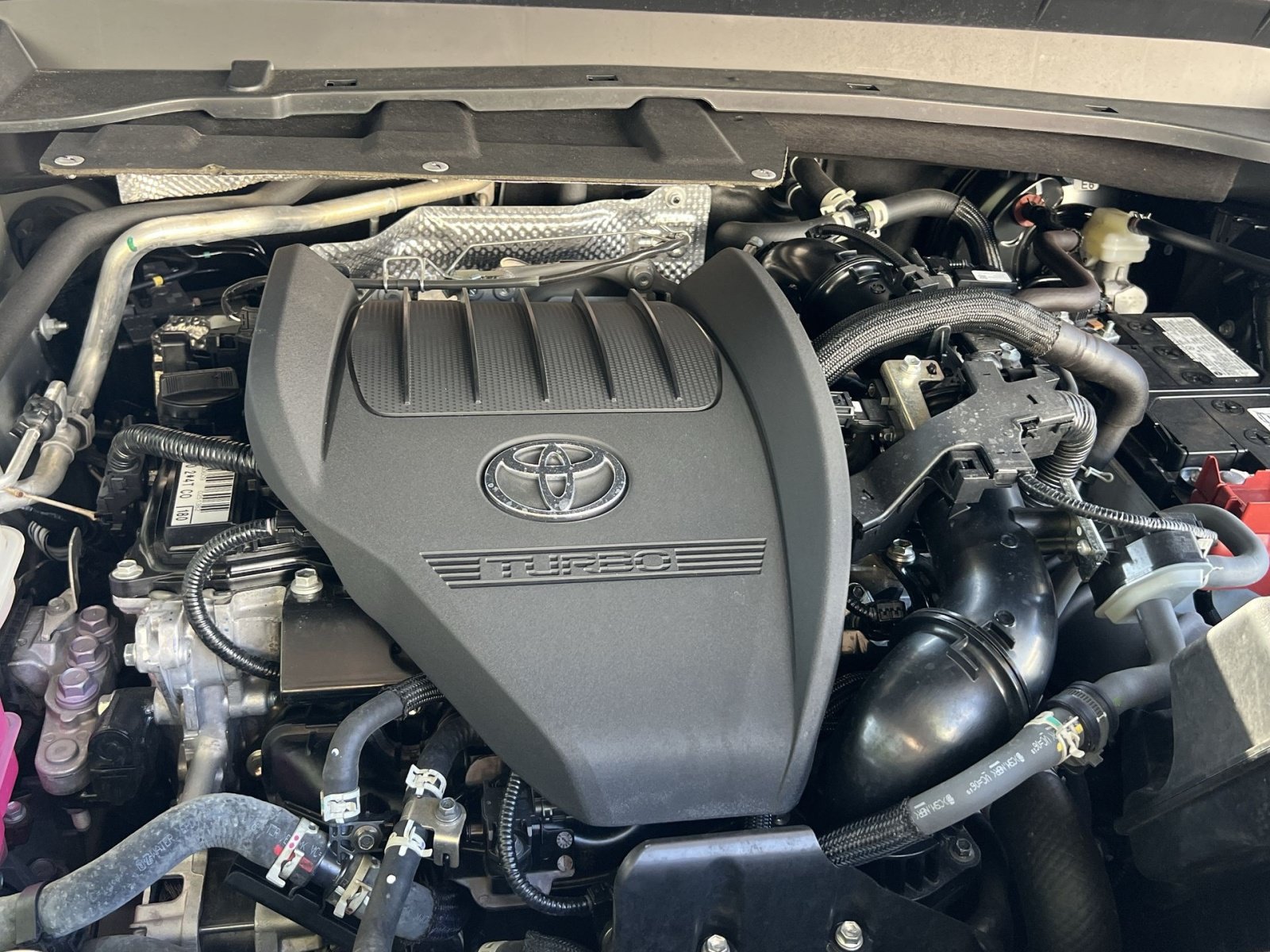 Used 2025 Toyota Grand Highlander AWD image 28