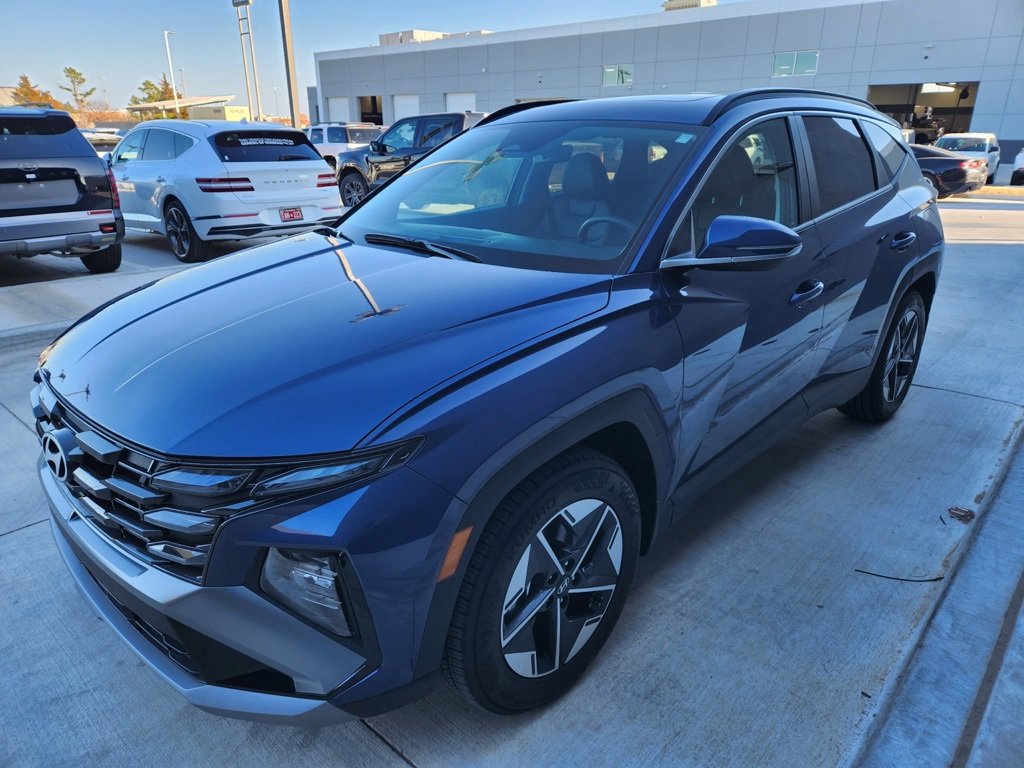 Certified 2025 Hyundai Tucson SEL image 3