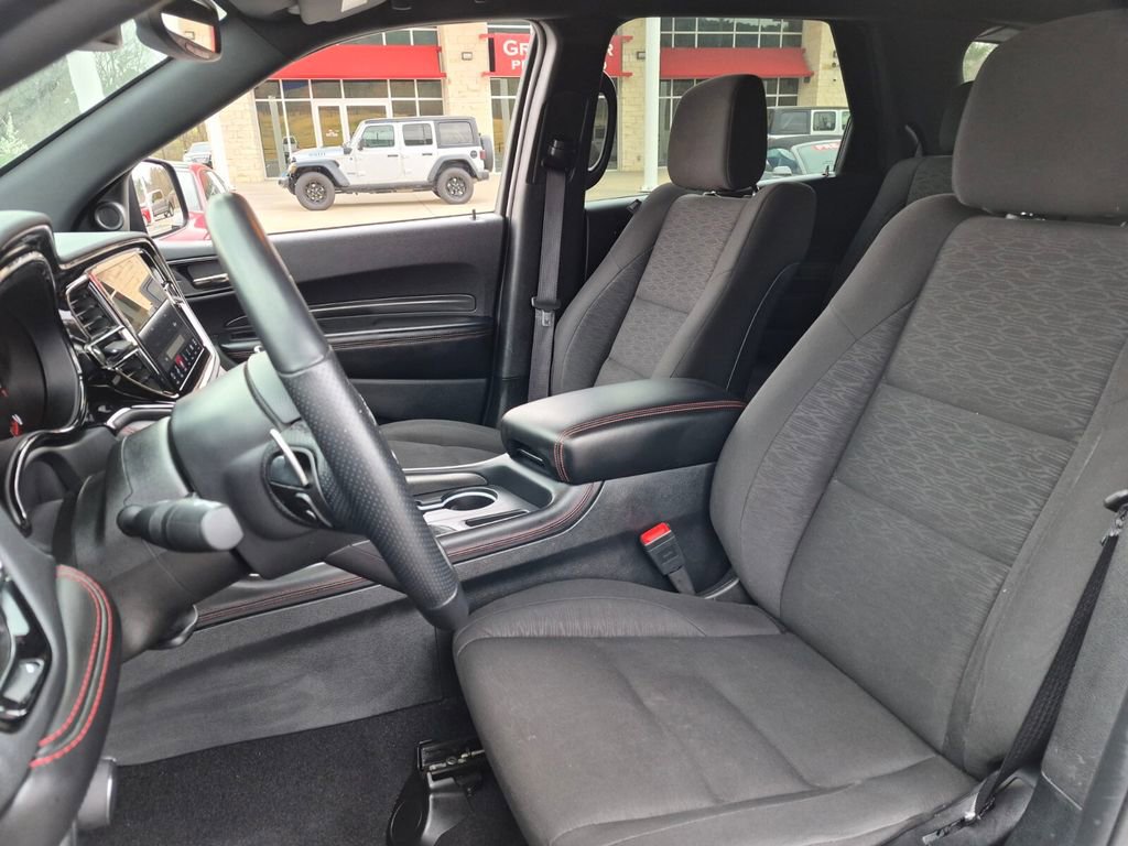Used 2025 Dodge Durango GT AWD/4WD image 11