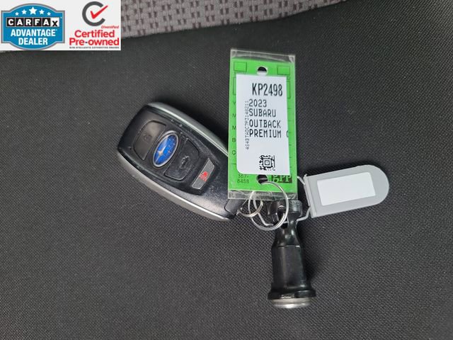 Used 2023 Subaru Outback Premium image 43