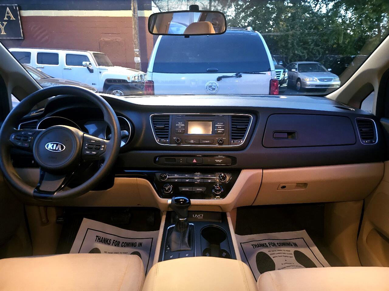 Used 2015 Kia Sedona LX w/ LX Convenience Package image 24