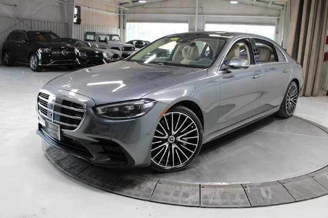 Used 2021 Mercedes-Benz S 580 4MATIC Sedan w/ AMG Line image 4
