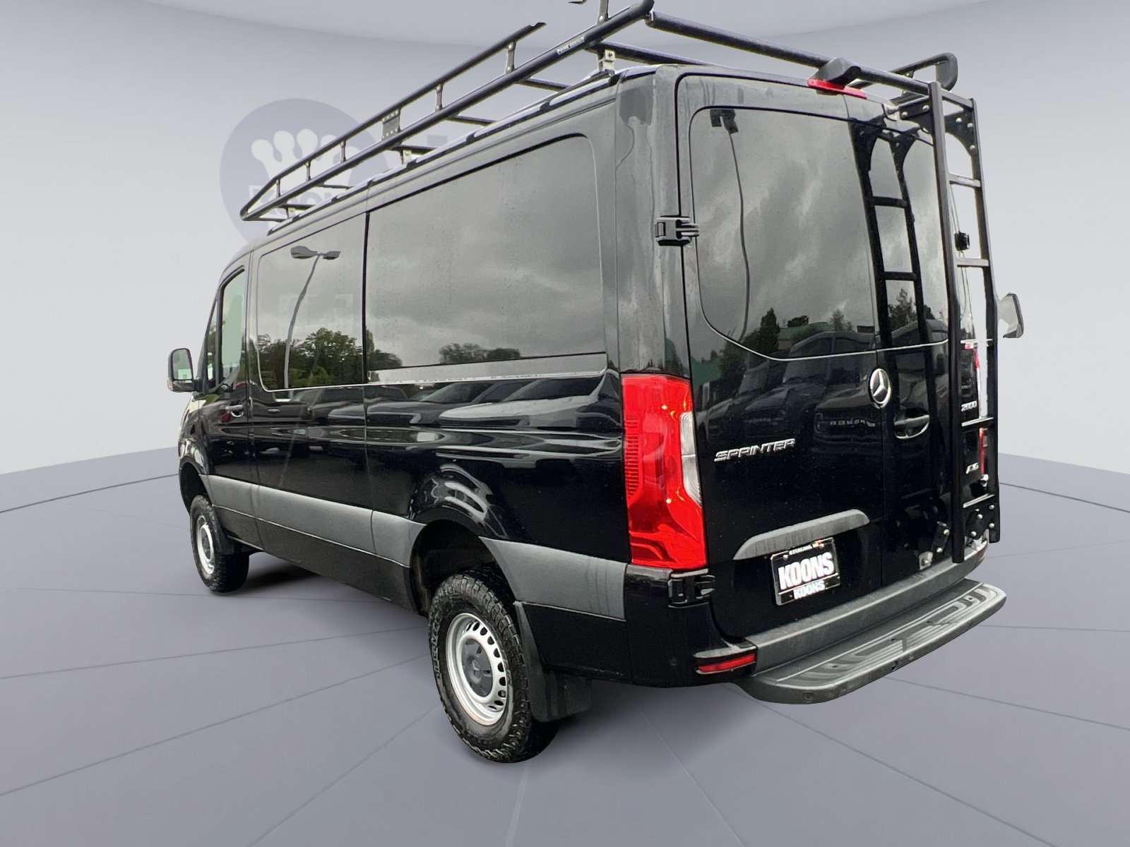 Used 2024 Mercedes-Benz Sprinter 2500 image 8