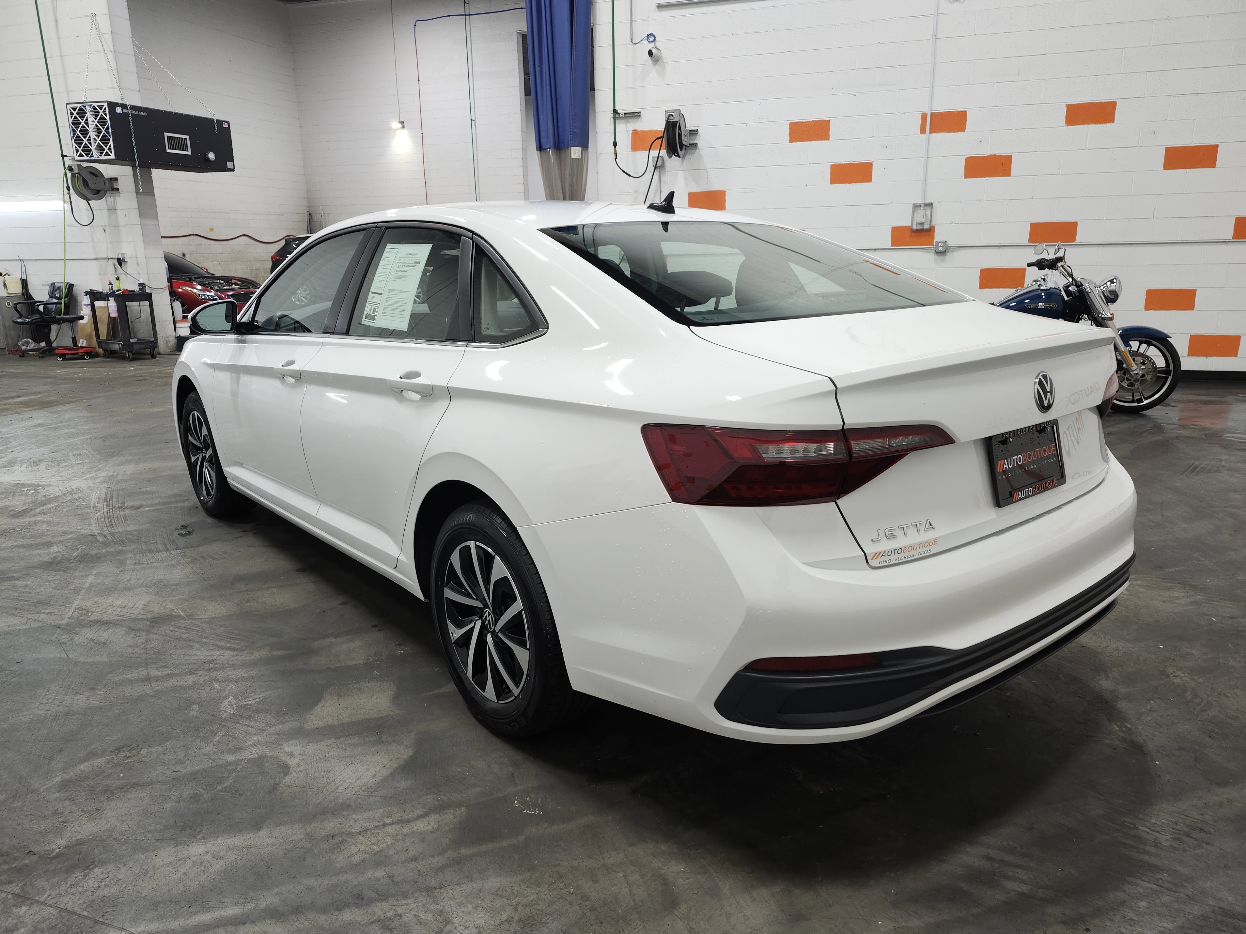 Used 2022 Volkswagen Jetta S image 14