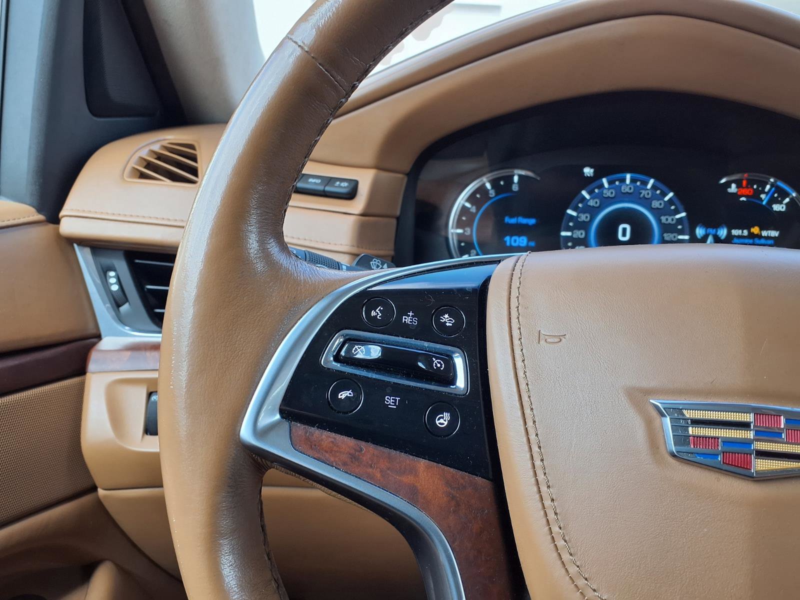 Used 2016 Cadillac Escalade Platinum image 15