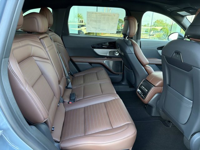 New 2026 Lincoln Nautilus Reserve AWD/4WD image 21