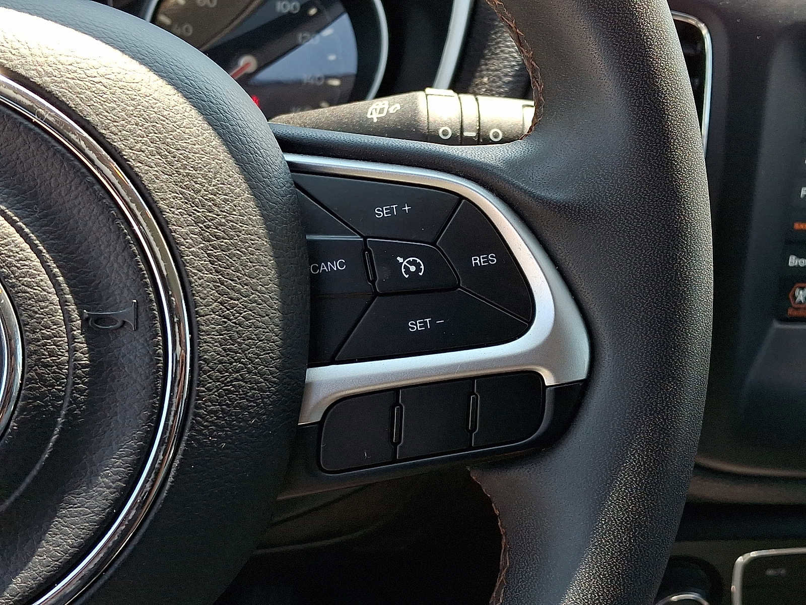 Certified 2021 Jeep Compass Latitude image 23