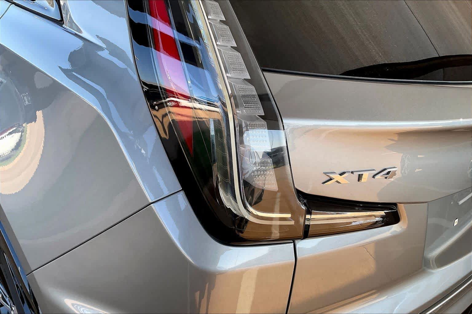 Used 2024 Cadillac XT4 Sport FWD image 29
