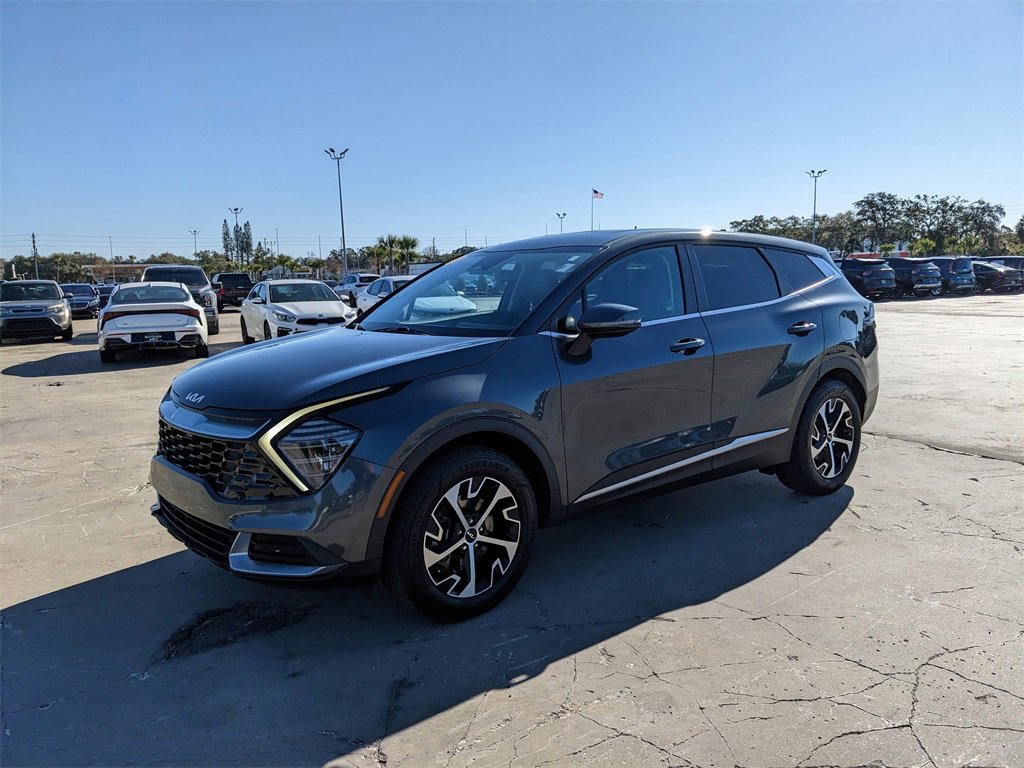 Certified 2024 Kia Sportage EX image 5