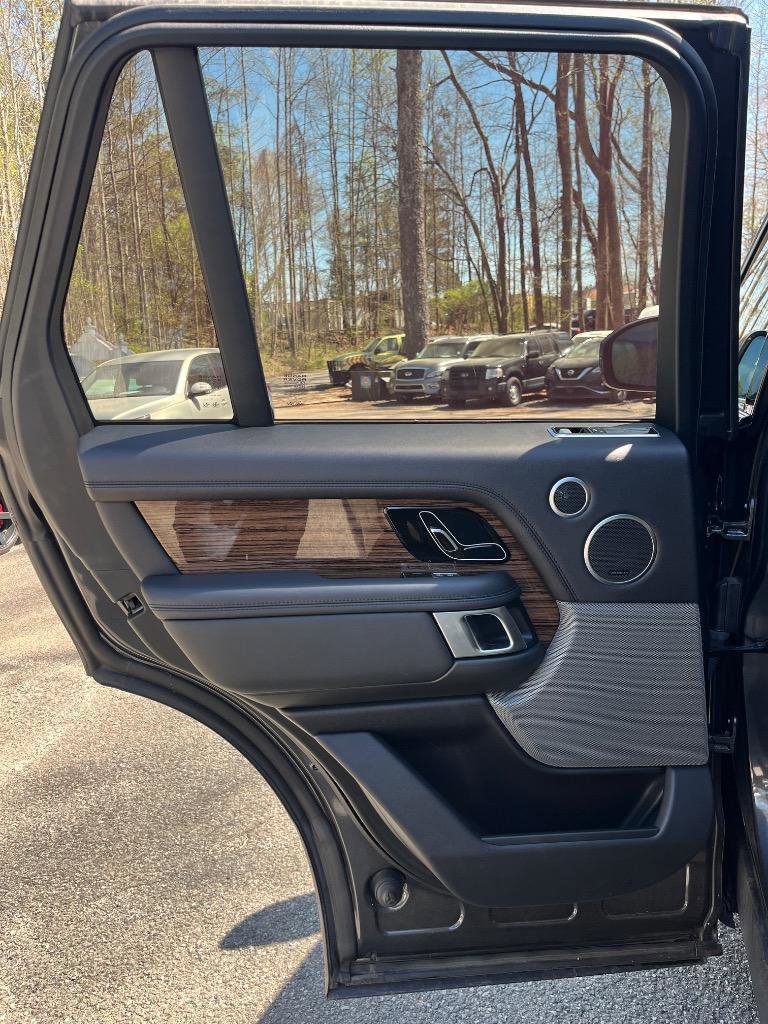 Used 2018 Land Rover Range Rover Supercharged image 19