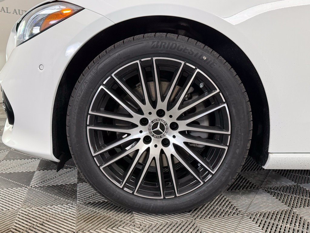 Used 2026 Mercedes-Benz C 300 4MATIC Sedan image 9